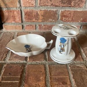Vtg 1973 Holly Hobbie Porcelain Toothbrush Holder & Trinket Tray/Soap Dish